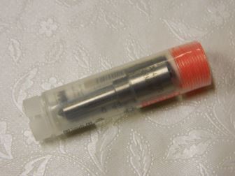 Tryska vstřikovací Bosch  Cummins E3