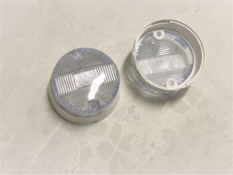 Kryt svítilny bílý