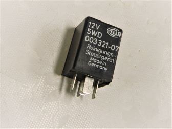 Relé ostřikovače světlometů