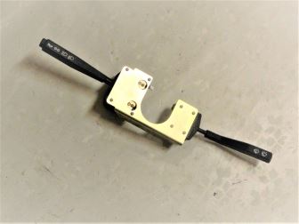 Přepínač páčkový A60/75