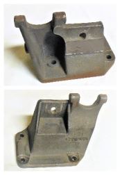 Konzola  predni motoru  LH D60 D422,432