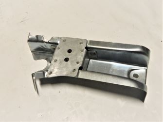 Příčník   zadní D4*- pravý - RH