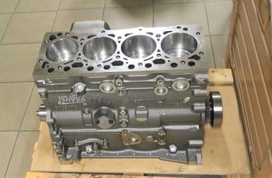 Polomotor Cummins E4 -NOVÝ-originál  (blok,klik.hřídel,oj)