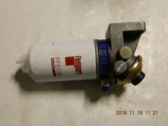 Odlučovač vody úpl.E5 -FH2224200 Fleetguard