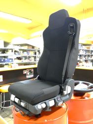 Sedadlo řidiče ISRA -Integ.pás,klima,vyhřívaná, regulace zad